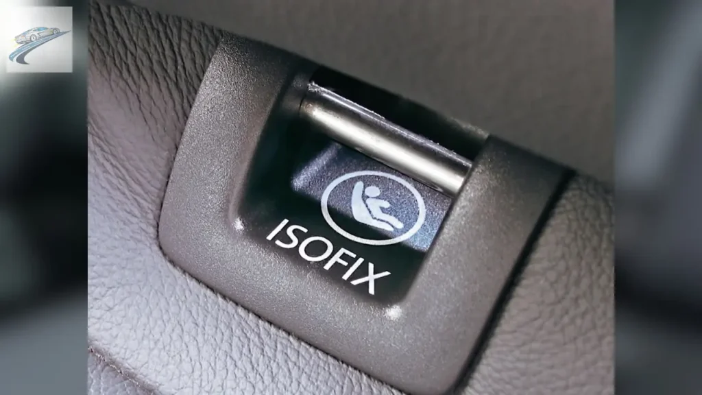 Instalação de cadeirinha para transporte de crianças com sistema ISOFIX